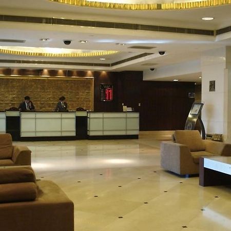 River Front Business Hotel Shanghai Exterior photo