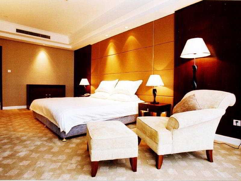 River Front Business Hotel Shanghai Room photo
